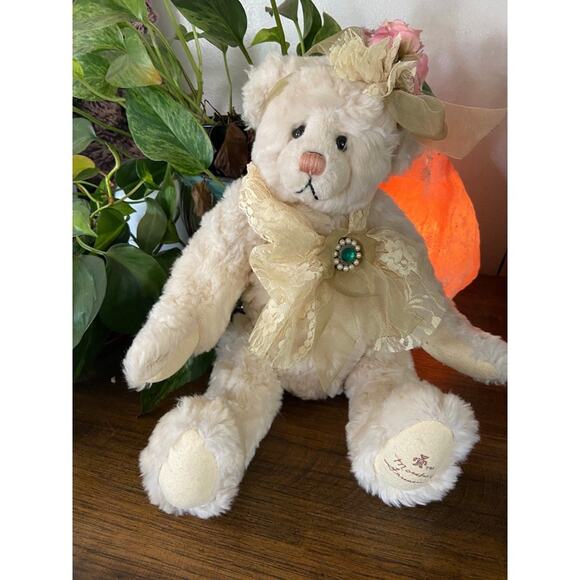 Barton’s Creek Collection Emerald 77007 Victorian styled collectible bear - Picture 1 of 9